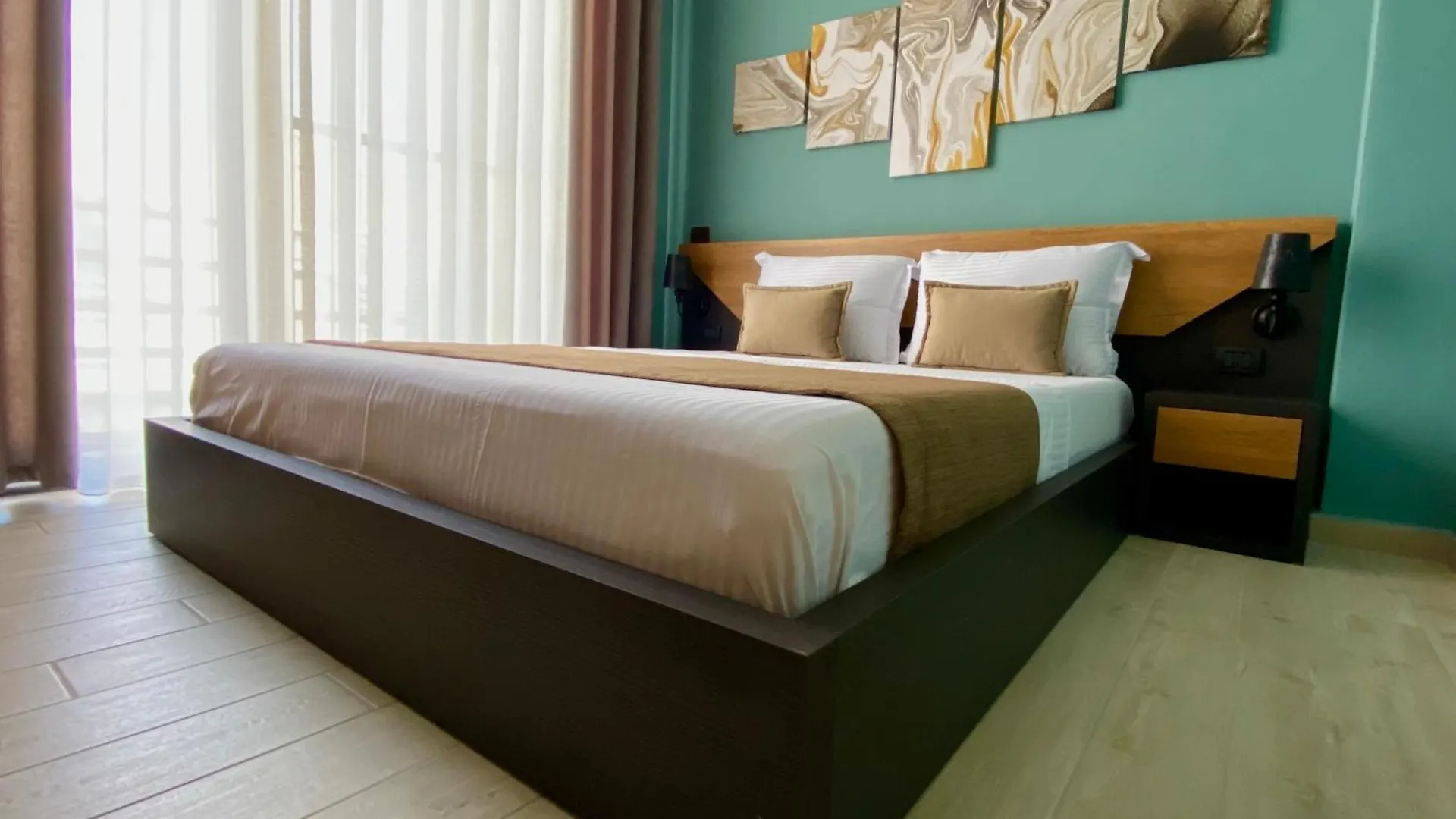 Eka Luxury Beachfront Two-Bedroom Apartment Vlorë Albanien